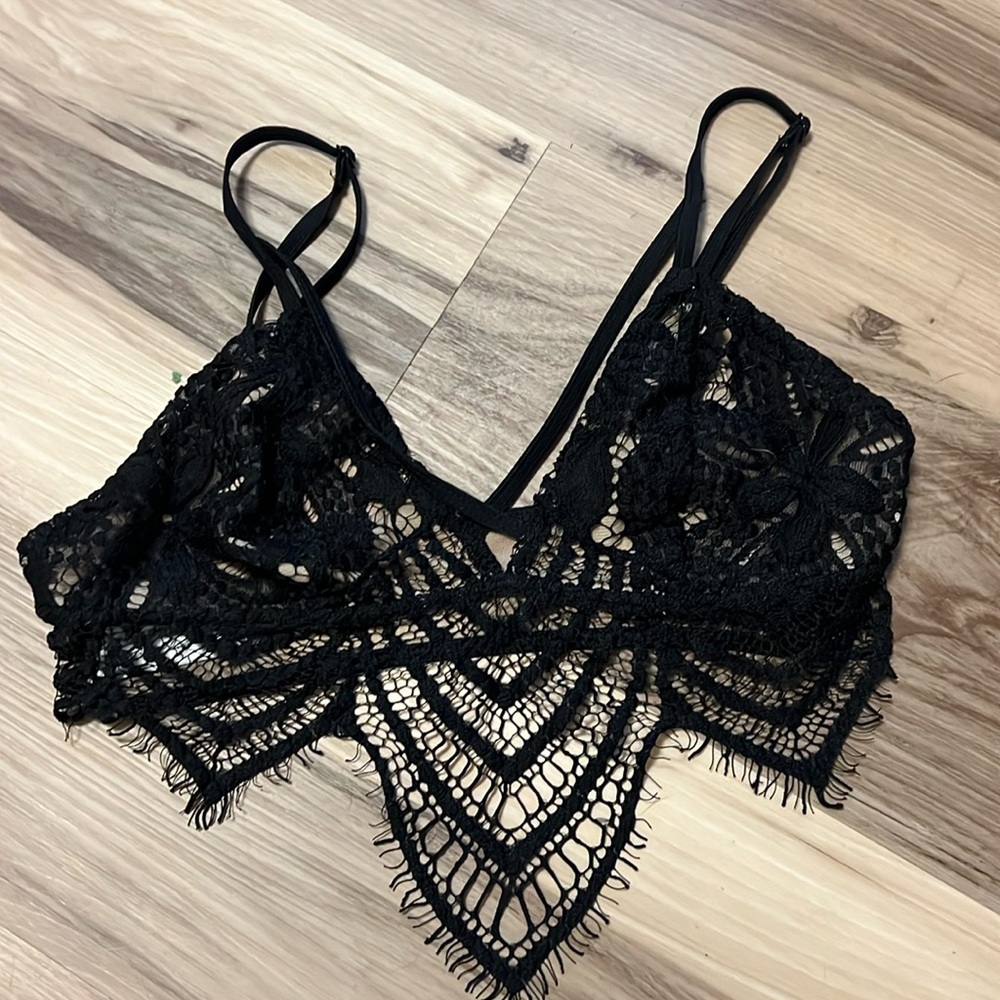 Black bralette from express